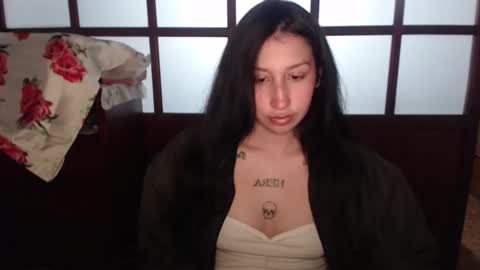 Snapshot of valen_tina33 chatting on April 2026 03:01:01 AM Valentina online show from April 2026 03:01:01 AM