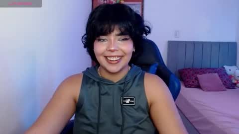 Snapshot of valenbeauty chatting on May 2026 08:49:02 PM valenbeauty online show from May 2026 08:49:02 PM