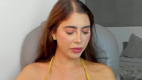 Snapshot of valenjonex chatting on January 2025 11:27:01 PM Angela online show from January 2025 11:27:01 PM