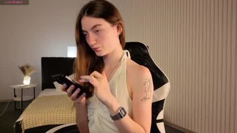 Snapshot of valenora1 chatting on August 2026 11:20:01 AM Nora online show from August 2026 11:20:01 AM