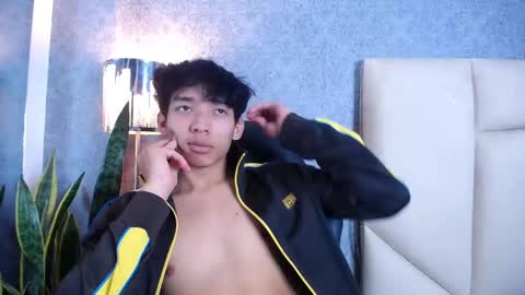 Valenor online show from October 2025 01:42:02 PM