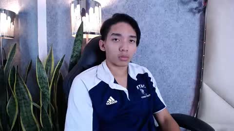 Valenor online show from October 2025 05:08:01 AM