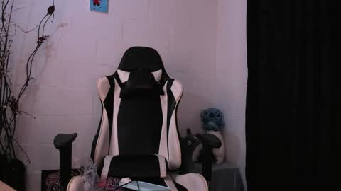 Valentina online show from December 2024 09:37:02 AM