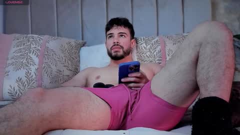 valenthinoking online show from October 2025 03:50:02 AM