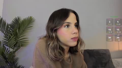 Snapshot of valentina_m17 chatting on February 2025 12:09:01 AM VALENTINA online show from February 2025 12:09:01 AM