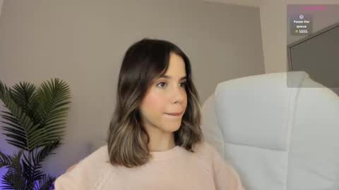 Snapshot of valentina_m17 chatting on February 2025 09:47:02 PM VALENTINA online show from February 2025 09:47:02 PM