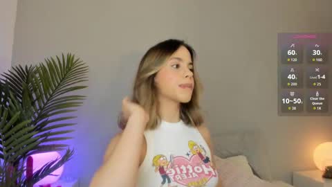 Snapshot of valentina_m17 chatting on September 2025 01:08:02 AM VALENTINA online show from September 2025 01:08:02 AM