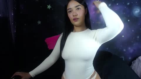 Snapshot of valentinarojass_ chatting on February 2026 01:49:01 PM valentinarojass_ online show from February 2026 01:49:01 PM