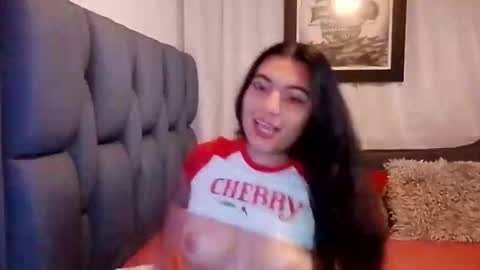 Snapshot of valentinasmith18 chatting on May 2026 11:56:01 PM valentinasmith18 online show from May 2026 11:56:01 PM