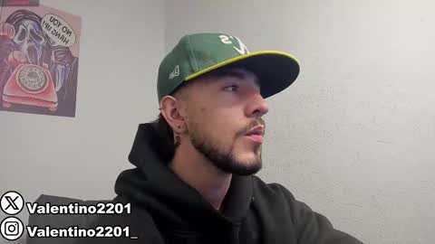 Snapshot of valentino2201 chatting on March 2025 01:28:01 AM valentino online show from March 2025 01:28:01 AM