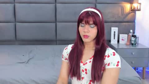 valentino moon online show from October 2025 02:42:02 AM