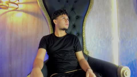 Snapshot of valentino_russo chatting on February 2026 07:59:01 PM VALENTINO online show from February 2026 07:59:01 PM