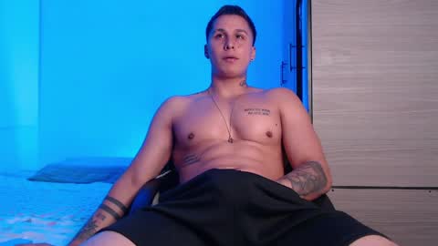 Snapshot of valentinosex_1 chatting on May 2026 10:51:01 PM VALENTINO online show from May 2026 10:51:01 PM