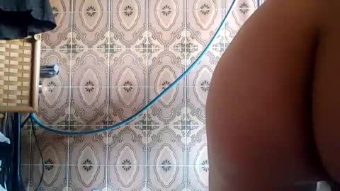 Snapshot of valentinosweet chatting on January 2025 12:15:01 PM valentinosweet online show from January 2025 12:15:01 PM