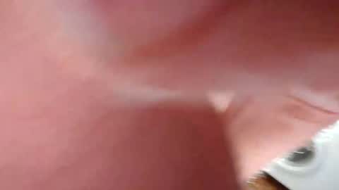 Snapshot of valentinosweet chatting on March 2025 03:48:02 PM valentinosweet online show from March 2025 03:48:02 PM