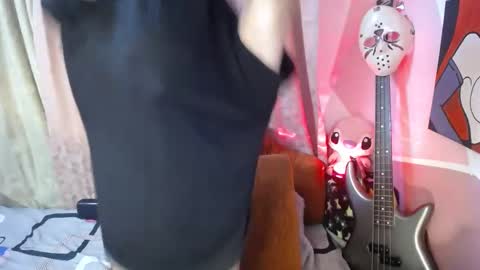 Valeri Cove online show from October 2025 07:05:02 AM