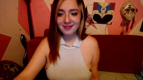 Snapshot of valeri_cove chatting on June 2026 08:57:02 PM Valeri Cove online show from June 2026 08:57:02 PM