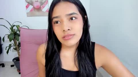 valeria_miller69 online show from September 2025 01:38:02 PM