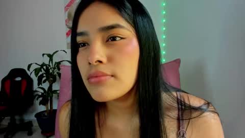 valeria_miller69 online show from October 2025 03:02:02 PM