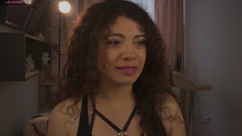 Snapshot of valeria_rosses chatting on June 2026 08:53:02 PM Valeria online show from June 2026 08:53:02 PM