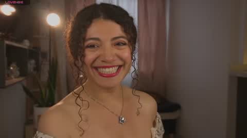 Snapshot of valeria_rosses chatting on June 2026 10:29:01 PM Valeria online show from June 2026 10:29:01 PM