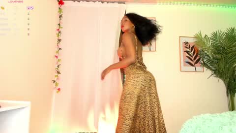 Snapshot of valeria_thompson1 chatting on February 2025 08:34:01 PM Valeria online show from February 2025 08:34:01 PM