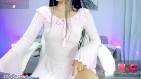 Snapshot of valeria_wood chatting on November 2025 06:23:01 AM valeria online show from November 2025 06:23:01 AM