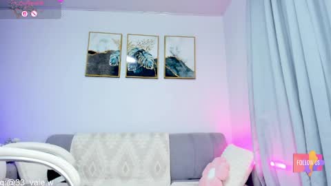 Snapshot of valeria_wood chatting on May 2026 05:47:01 AM valeria online show from May 2026 05:47:01 AM