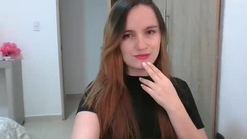 valeriafrannco online show from March 2025 10:38:01 PM