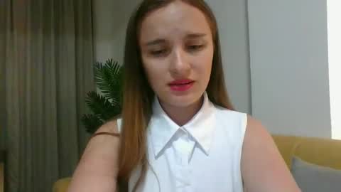 valeriafrannco online show from September 2025 04:06:01 AM