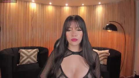 Valeria online show from November 2025 04:01:01 AM