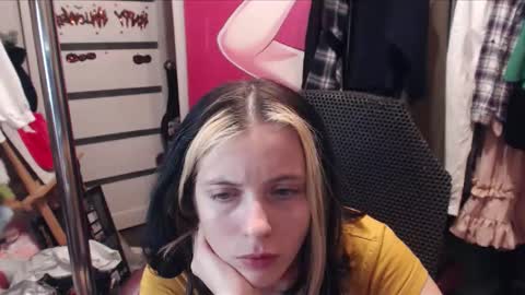 ValeriaXKiss online show from March 2025 06:48:01 PM