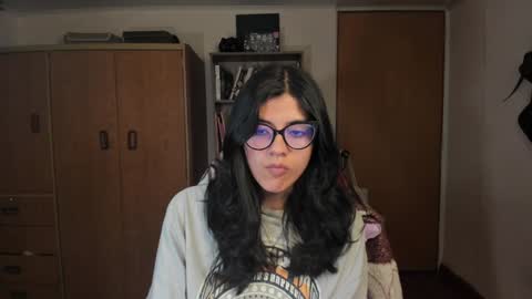 Val  online show from January 2025 03:35:01 AM