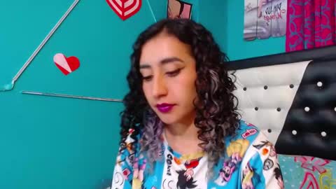 Snapshot of valerie_mase chatting on November 2025 11:15:01 PM vale online show from November 2025 11:15:01 PM