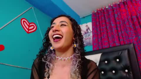 Snapshot of valerie_mase chatting on November 2025 06:41:01 PM vale online show from November 2025 06:41:01 PM