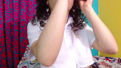 Snapshot of valerie_mase chatting on November 2025 09:26:02 PM vale online show from November 2025 09:26:02 PM