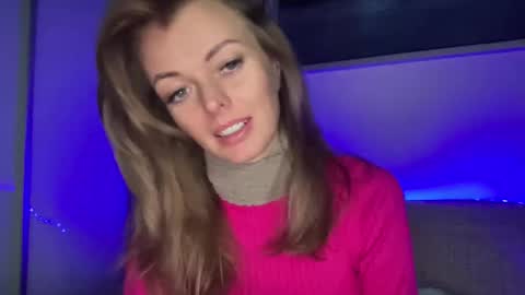 Valerie  online show from December 2024 09:31:02 PM