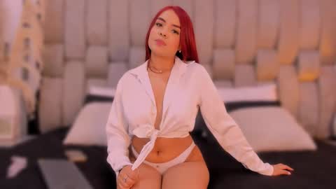 Snapshot of valerierabbit chatting on November 2025 07:01:02 PM valerierabbit online show from November 2025 07:01:02 PM