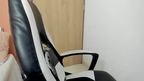 Juli C online show from February 2025 09:15:02 PM