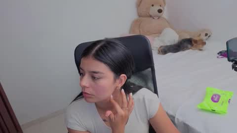 Juli C online show from March 2026 01:01:01 AM