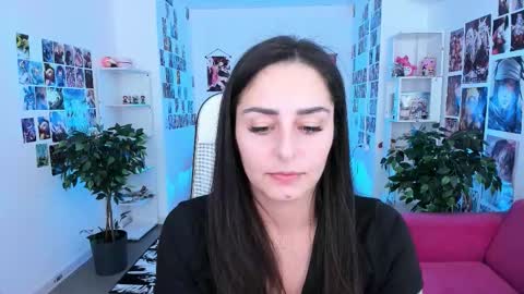 Valerie online show from November 2025 03:13:02 PM