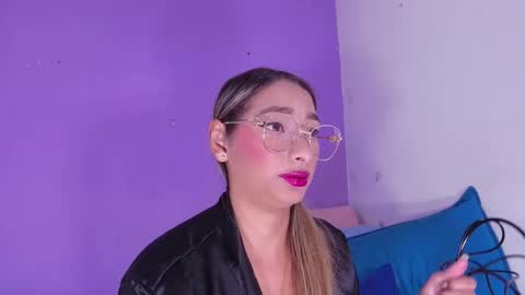 Valeryn online show from November 2025 03:16:01 AM