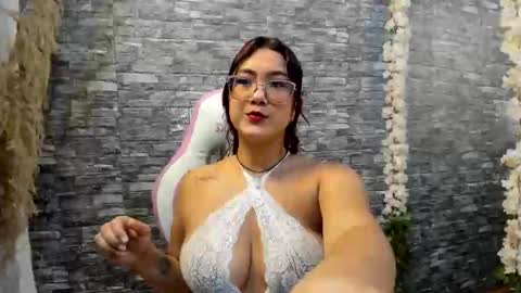 valery__69 online show from November 2025 12:16:02 PM
