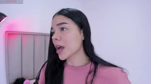 Cris  online show from February 2025 01:42:02 PM