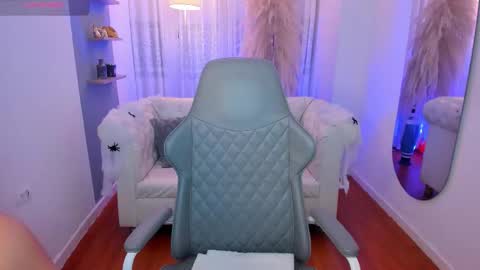 Valery Lane online show from October 2025 11:10:01 AM