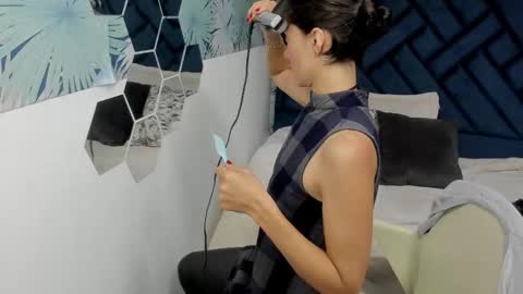 VALERY MORE online show from October 2025 12:46:02 PM