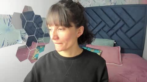 VALERY MORE online show from February 2026 12:15:01 PM