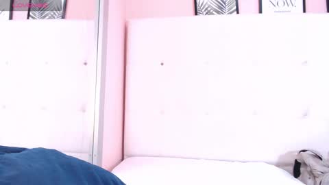 valery_storm_ online show from October 2025 01:11:01 PM