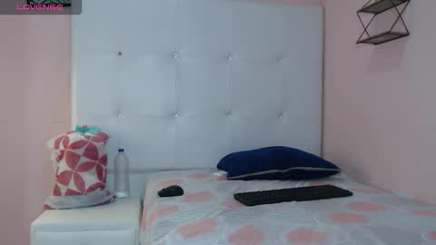valery_storm_ online show from October 2025 12:17:01 PM
