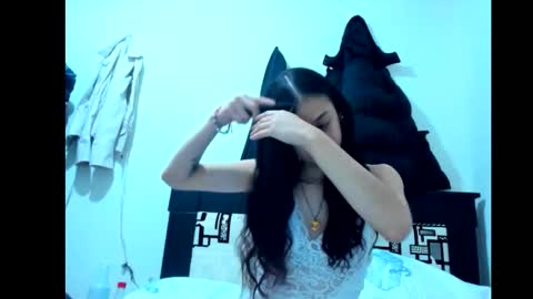 B V Naughty online show from November 2025 07:35:02 PM